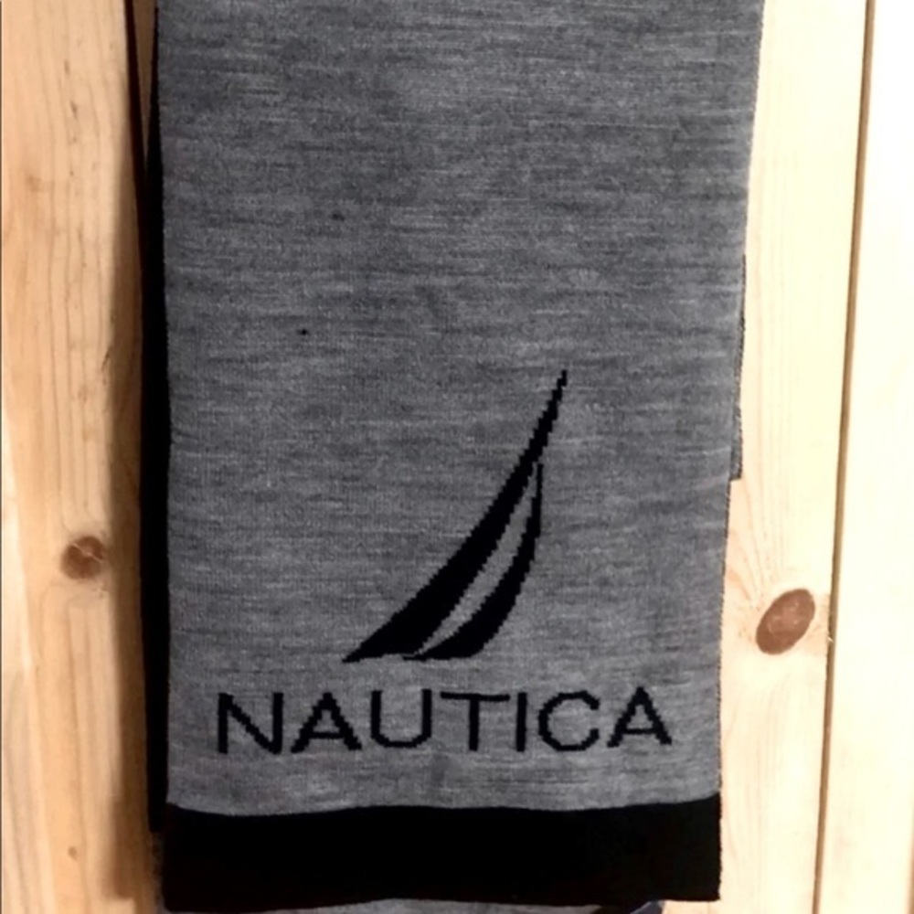 NAUTICA 🧣scarf. mens or womens $40 nwt
